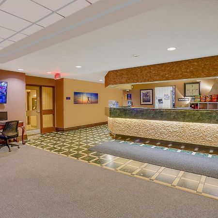 Days Inn By Wyndham Niagara Falls Lundys Lane Exterior foto